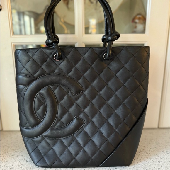 Authentic Chanel Bag EUC - Picture 2 of 16